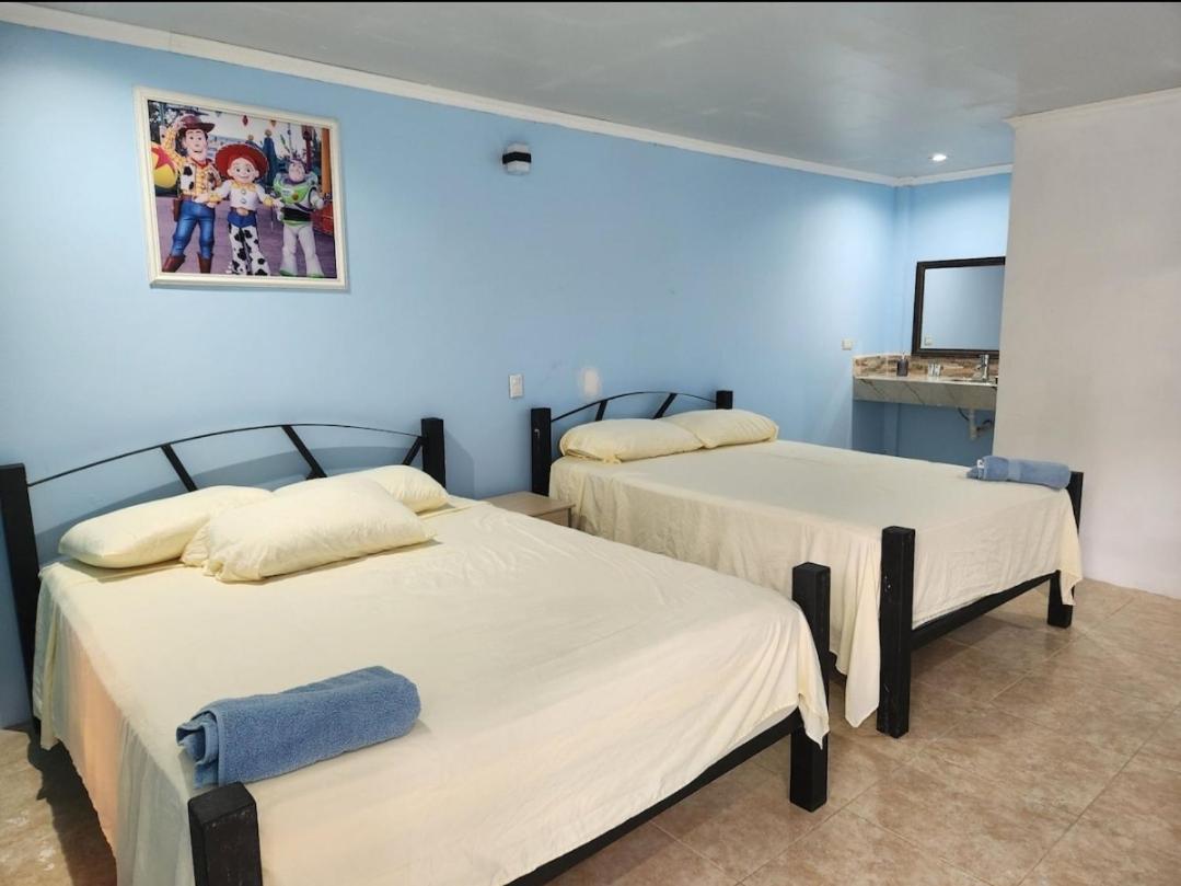 Wally World Inn 코마야과 외부 사진